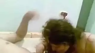 قحبة مصرية تتناك وتتهدد