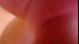 مهرجان جنسي في حافلة مزدحمة: غرباء يتحرشون بمؤخرتي