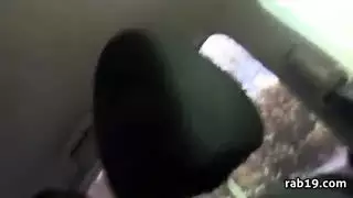 نيك النافذة: ممثلة إباحية تأخذه بقوة من الخلف