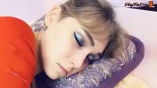 نيك محرم: أخ يسيطر على كس أخته الصغيرة الأسمر