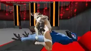 فتاتان وقضيب واحد: فتاة سمراء تتعرض لعملية جماعية