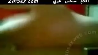 مصرية مع حبيبها في شقة
