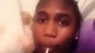 فعل حلقي عميق مع عاهرة كورية وقضيب عملاق