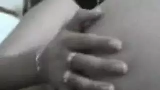 بدويات ساخنة تستقبل عدة قضبان في الخارج