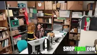 فيلم إباحي صريح عن سيطرة سيدية