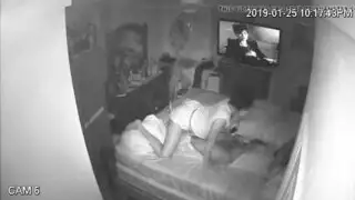 إكس إكس إكس عربي وحشي: قضيب غير مختون يضرب الطيز في مشهد نيك خام