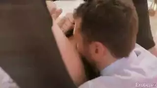 لانا ادريس في الحمام