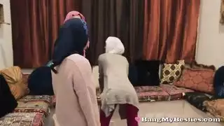 مرآة عامة في سن المراهقة السمين